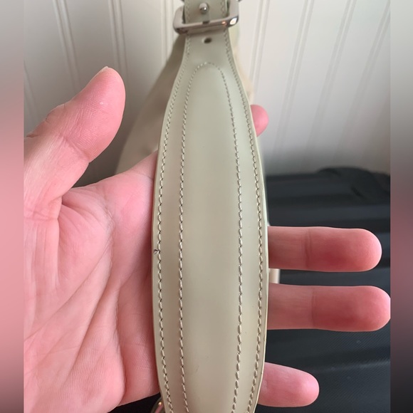 Prada Hobo bag😘 - Picture 4 of 14